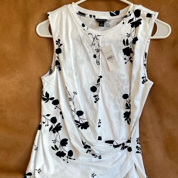 Ann Taylor White and Black Floral Wrap Top - Picture 8 of 9